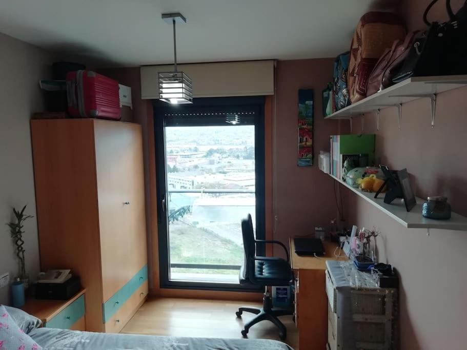 Habitacion En Piso Compartido Cerca De Playa De Samil Vigo Exterior photo